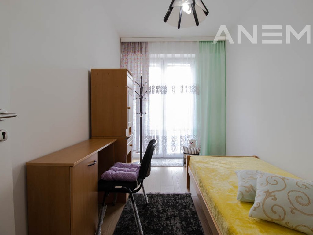 Banesë me qira me 3 dhoma gjumi në Kalabri