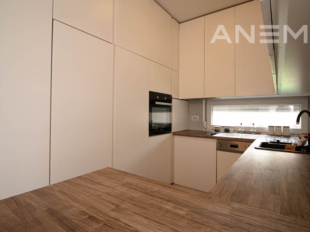 3-bedroom rental house in the Qershia neighborhood