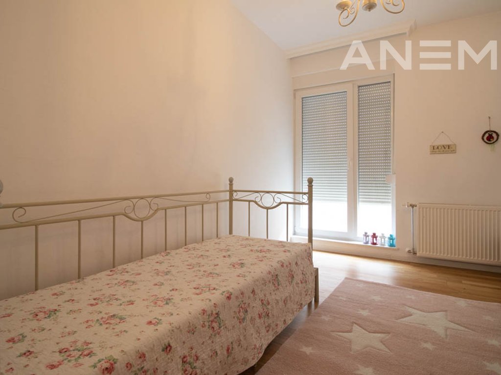 3-bedroom rental house in the Qershia neighborhood