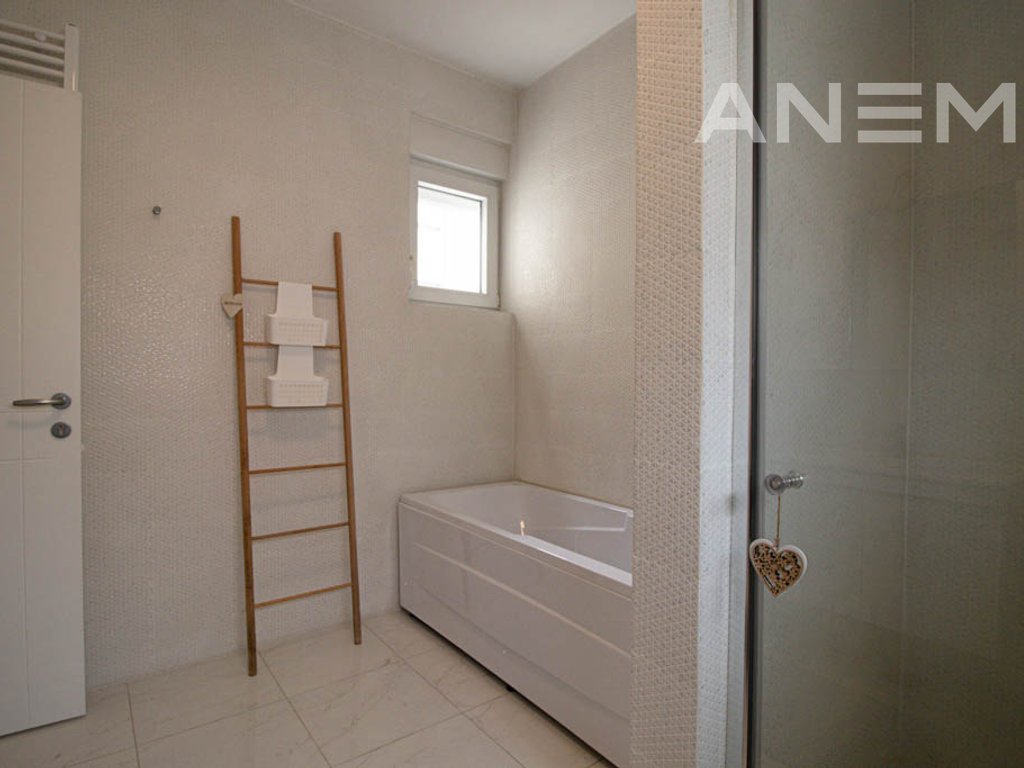 3-bedroom rental house in the Qershia neighborhood