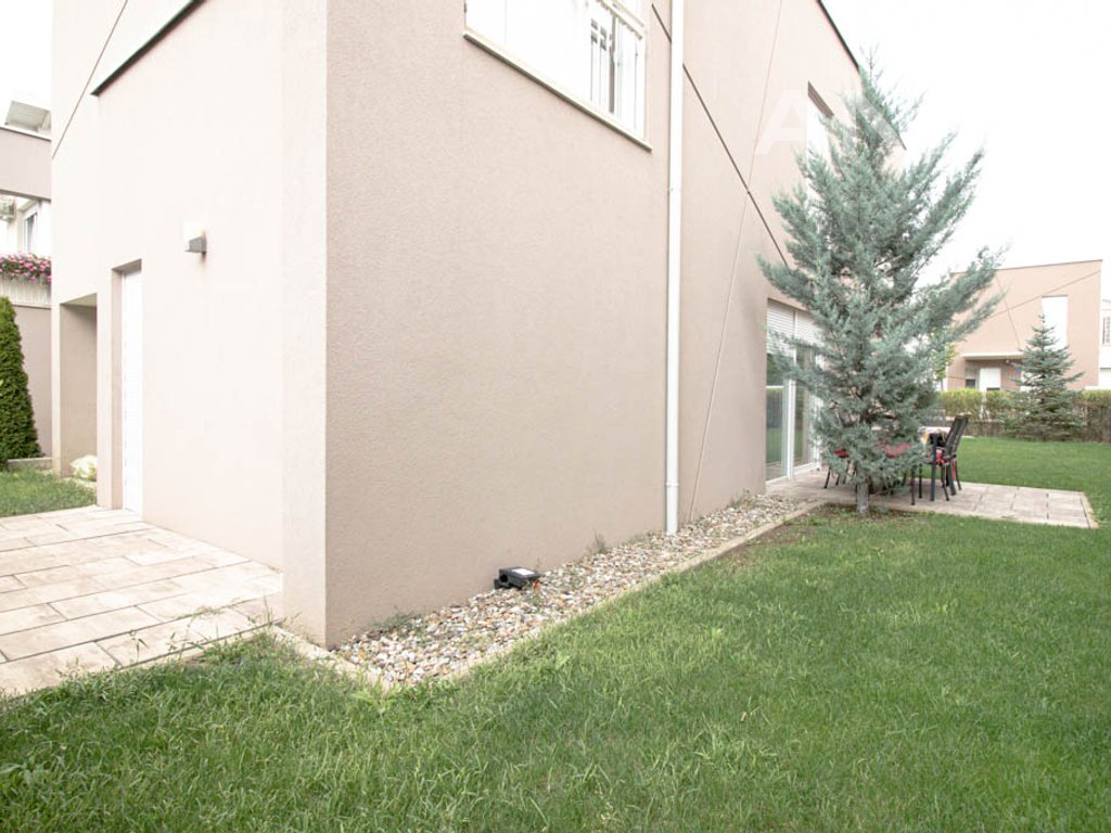 3-bedroom rental house in the Qershia neighborhood