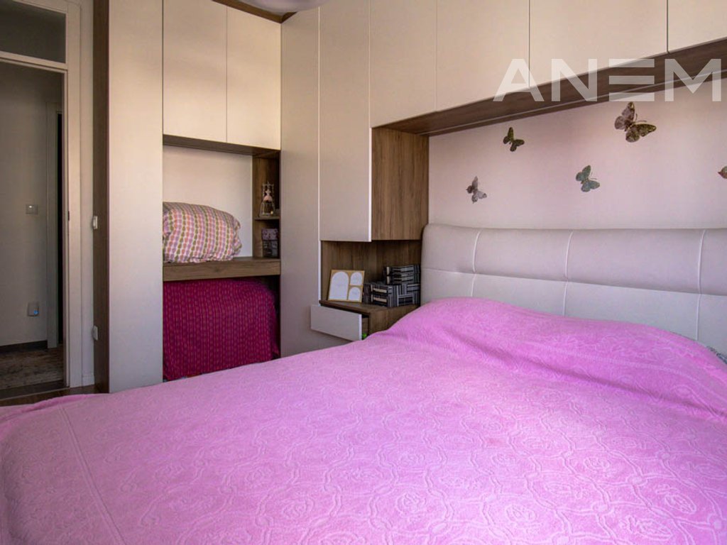 Banesë në shitje 87m² në Rrugën C