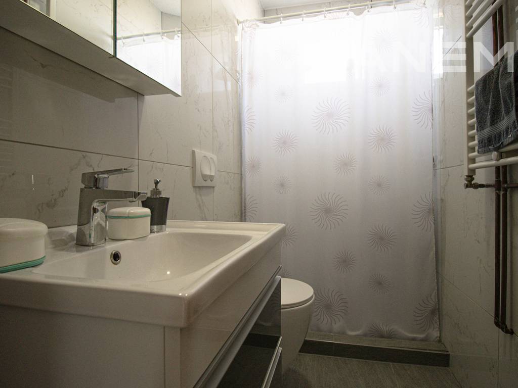 Shtëpi në shitje 200m² në Hajvali