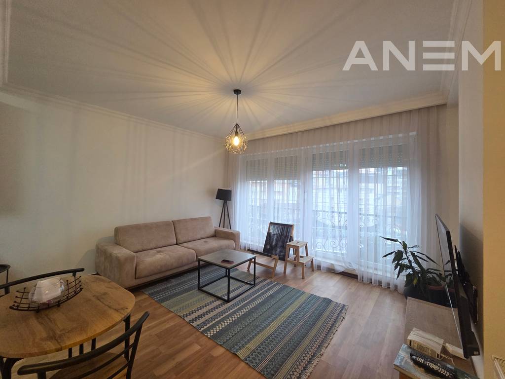 2-bedroom apartment for rent in the Center