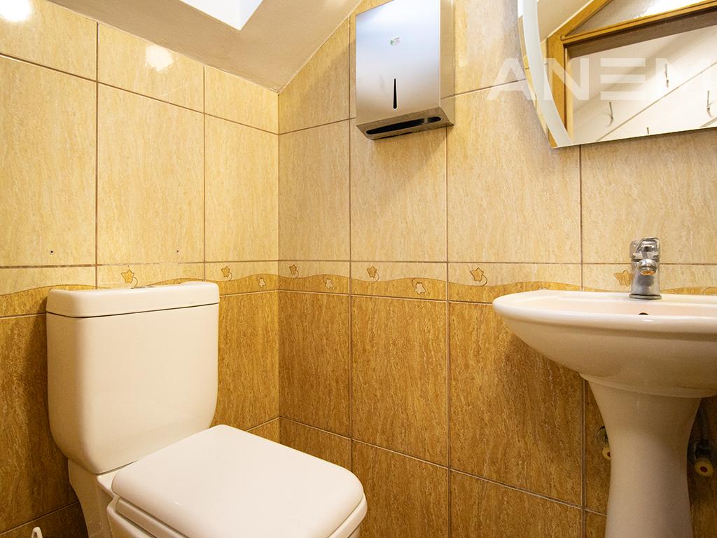 Zyre me qira me 5 hapësira pune në Qendër