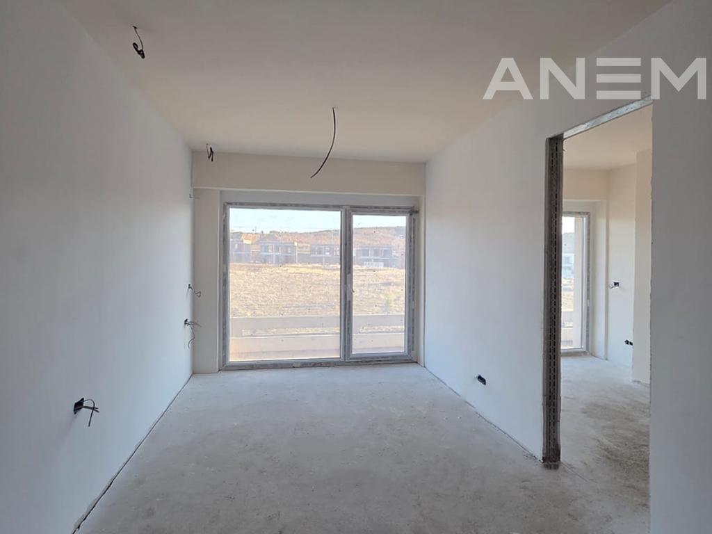 Banesë në shitje 190.55m² + 51.55m² tarracë në Marigona hill