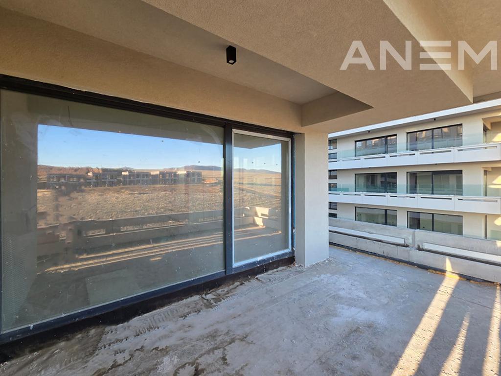 Banesë në shitje 190.55m² + 51.55m² tarracë në Marigona hill
