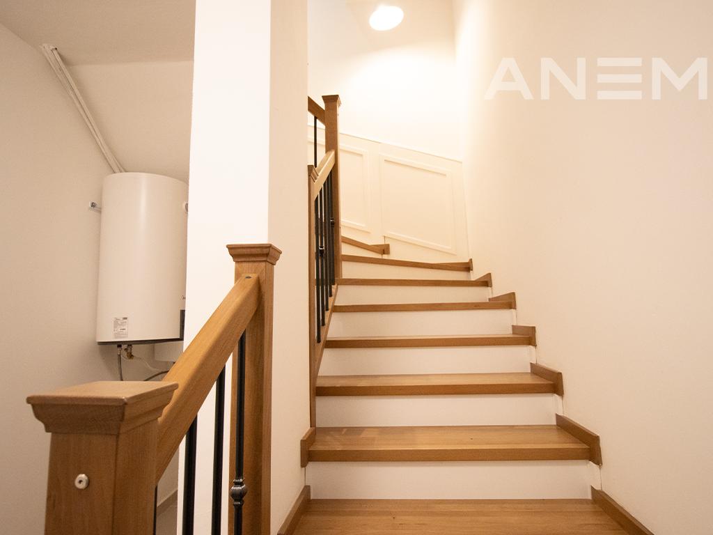 House for rent 300m2 in the Royal Green Residence neighborhood