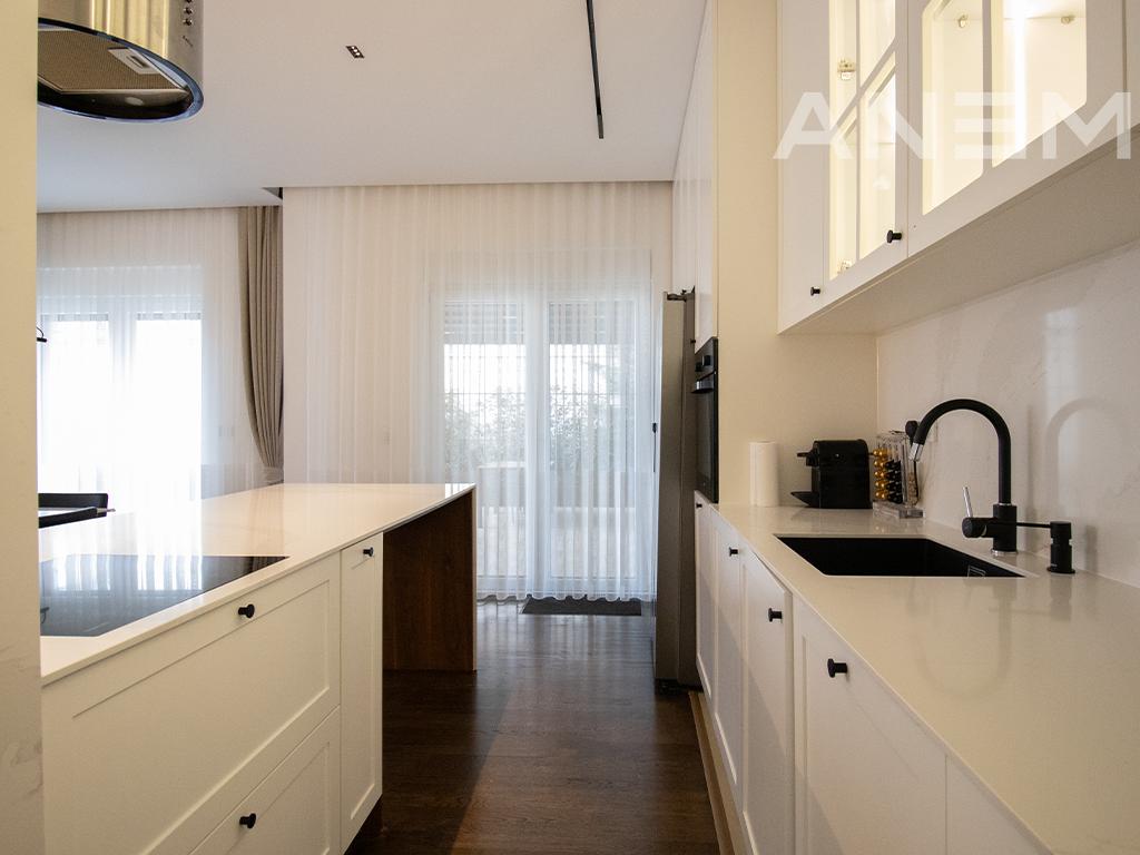 House for rent 300m2 in the Royal Green Residence neighborhood