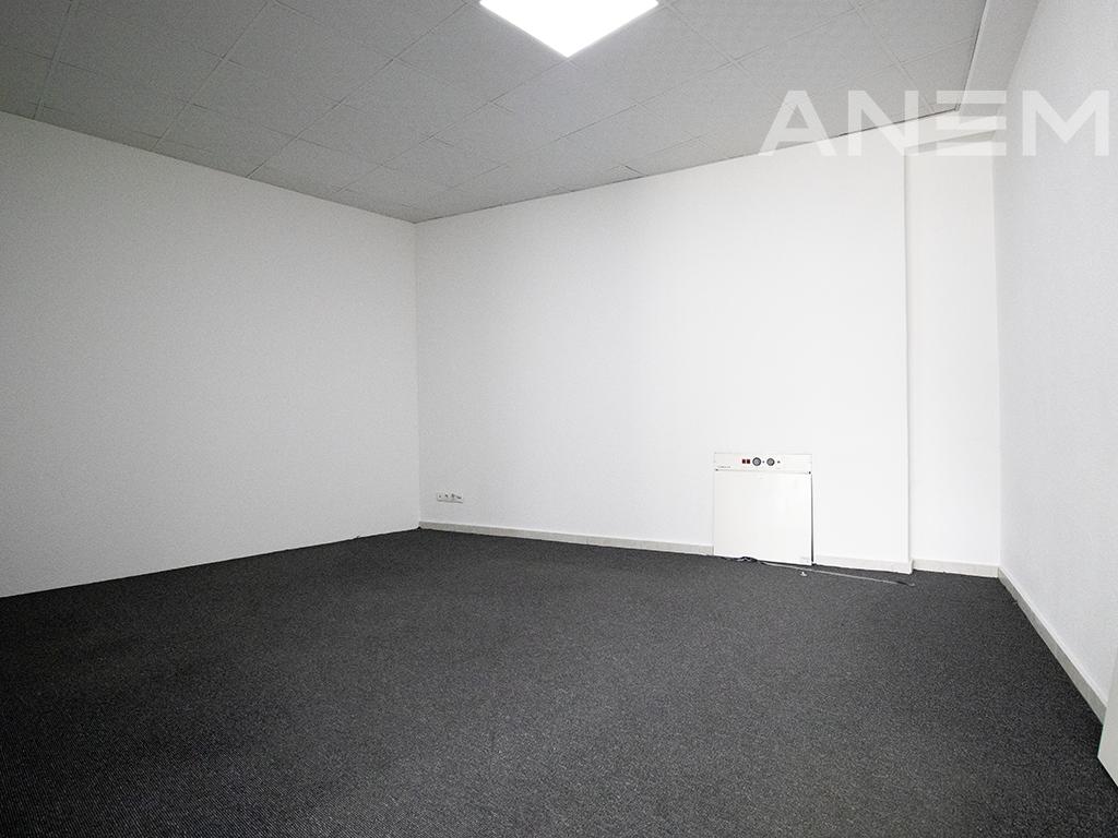 Zyre me qira me 1 hapësirë pune në Tophane