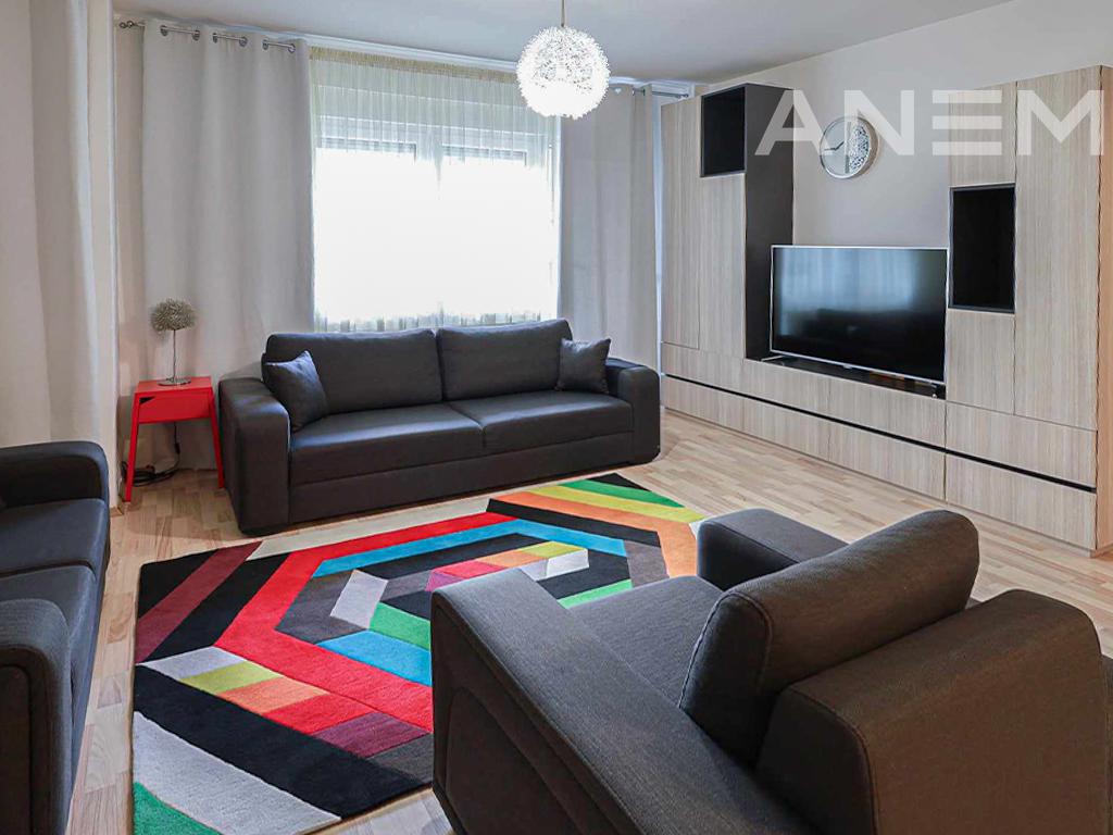 Banesë në shitje 67.3m² në Rrugën C