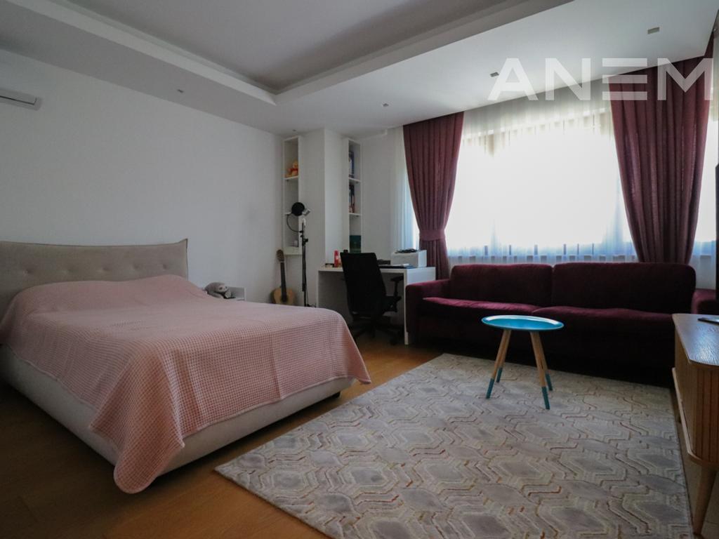 Shtëpi në shitje 700m²  në Marigona Residence