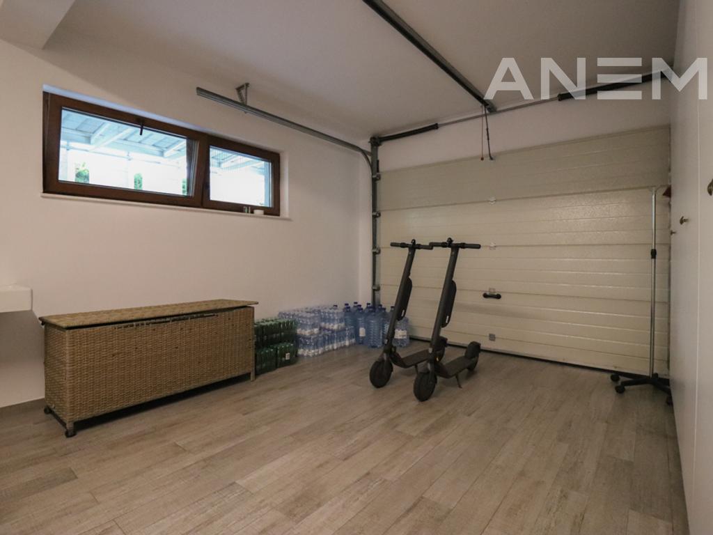 Shtëpi në shitje 700m²  në Marigona Residence