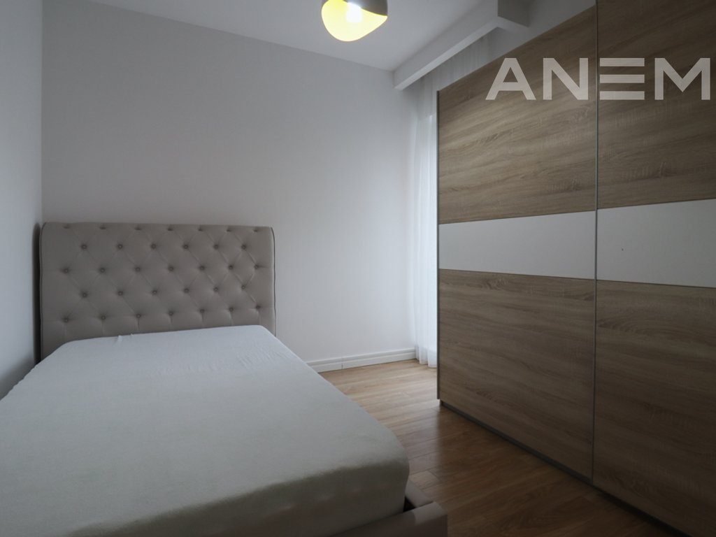 Shtëpi me qira 174m² + 42m² bodrum në Marigona Residence