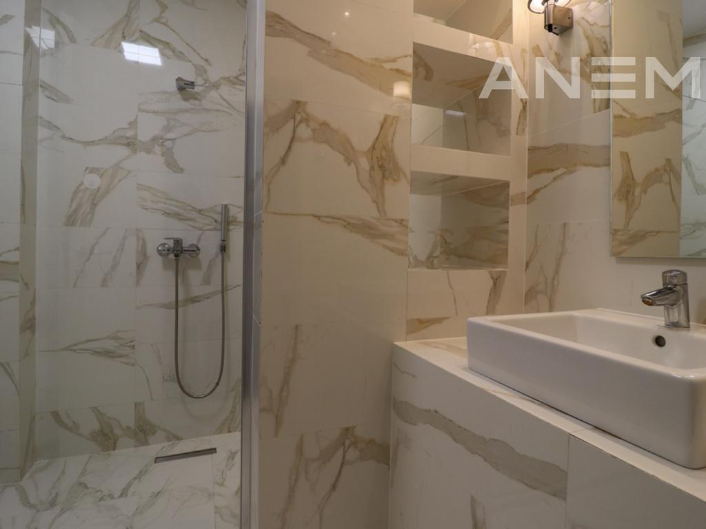 Shtëpi me qira 174m² + 42m² bodrum në Marigona Residence