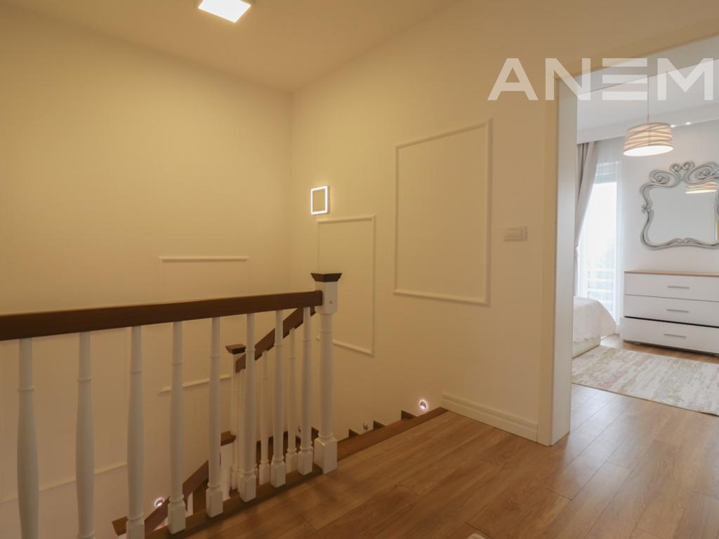 Shtëpi me qira 174m² + 42m² bodrum në Marigona Residence