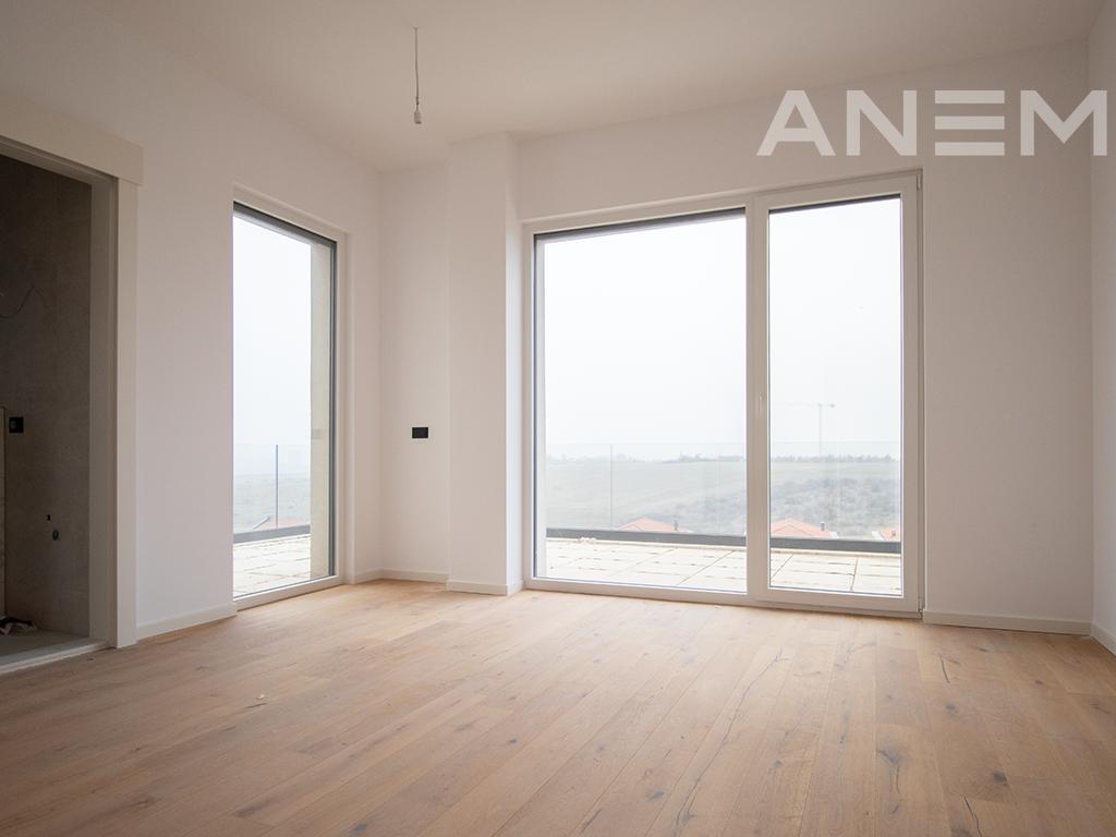 Penthouse në shitje 184.40m² + 64.95m² tarracë në Marigona Hill