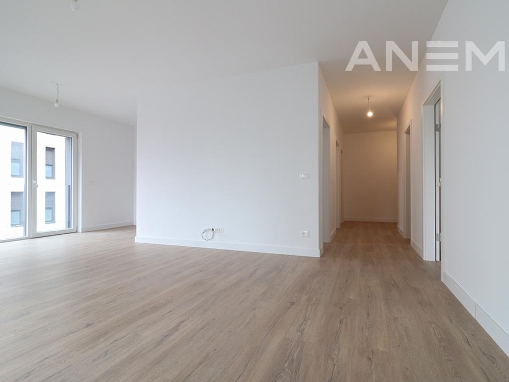 Zyre me qira me 3 hapësira pune në lagjen Aktash