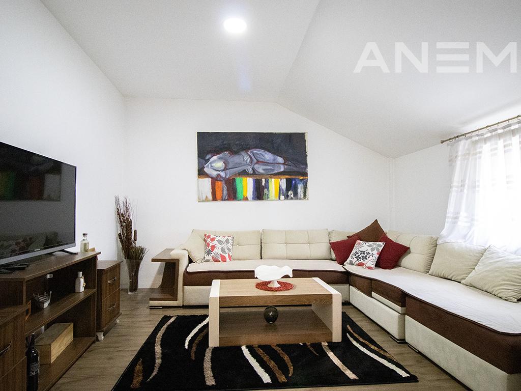 Shtëpi në shitje 420m² në Veternik