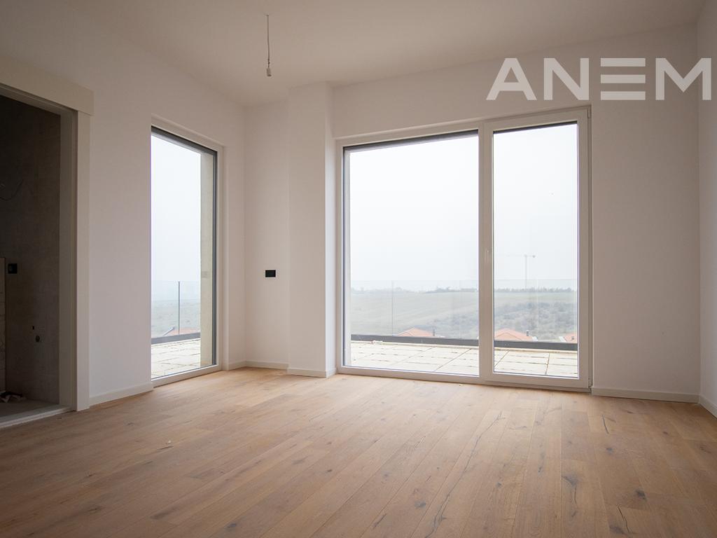 Penthouse në shitje 181.40m² + 64.95m² tarracë në Marigona Hill