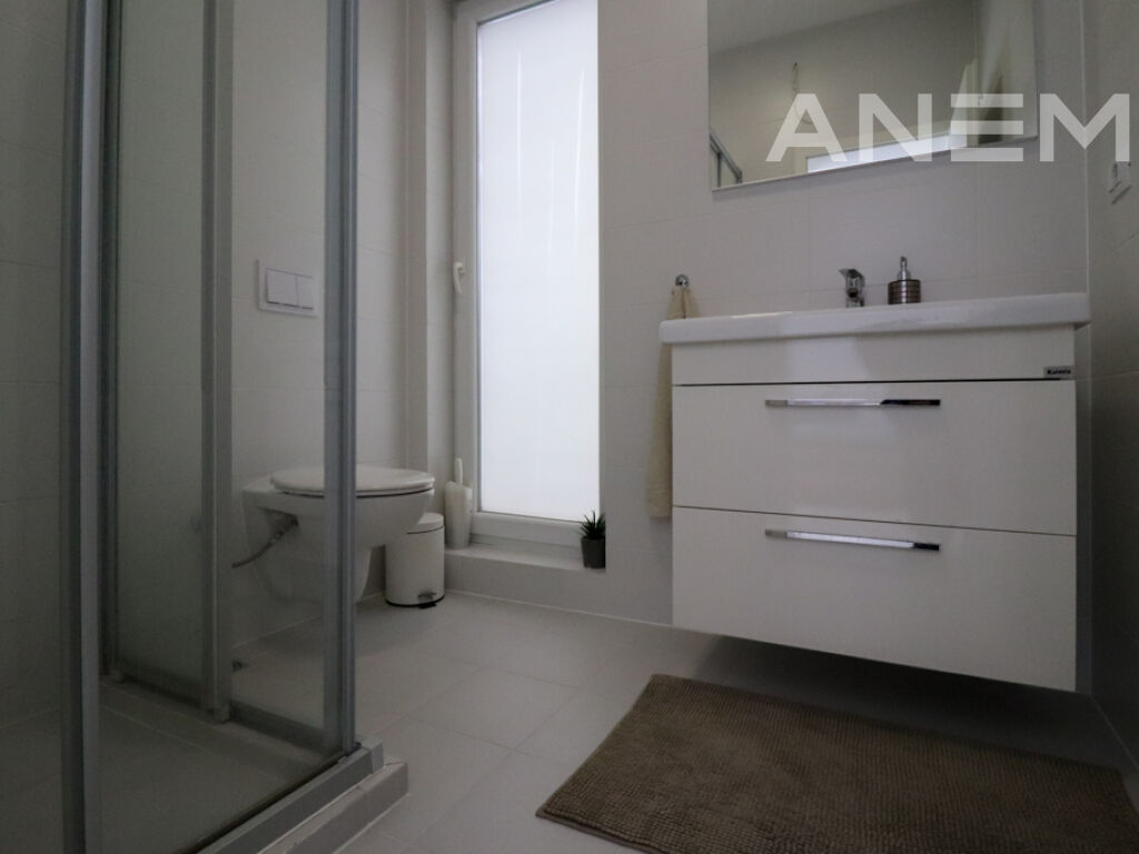 Shtëpi me qira 268m²+50m² nënkulm në Marigona Residence10