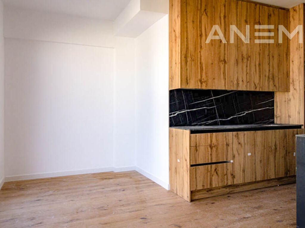3-bedroom terrace for rent in Marigona Hill neighborhood