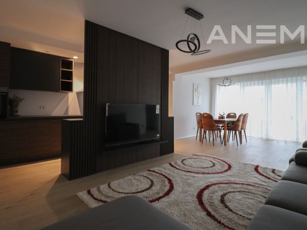 Shtëpi me qira 174m² në Marigona Residence
