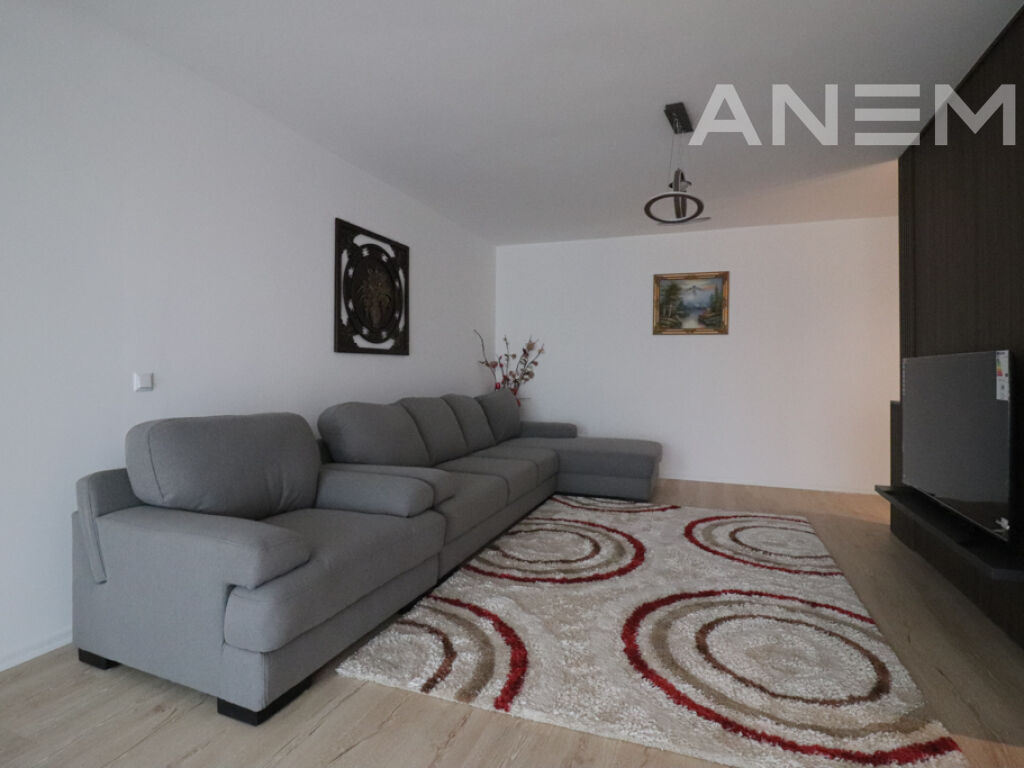 Shtëpi me qira 174m² në Marigona Residence