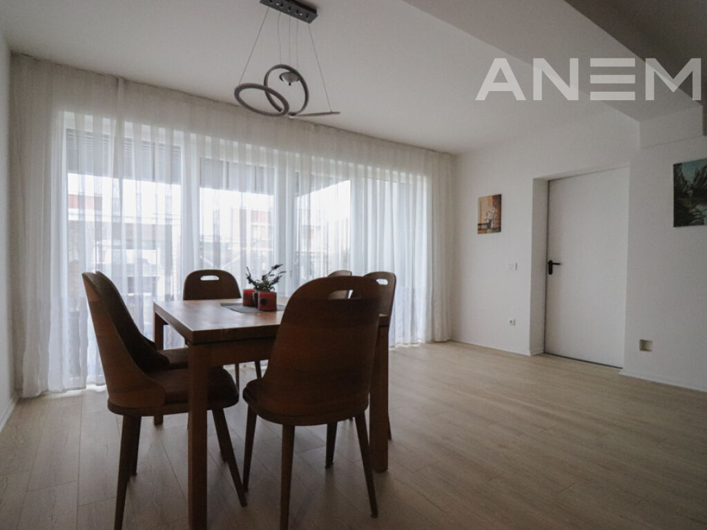 Shtëpi me qira 174m² në Marigona Residence