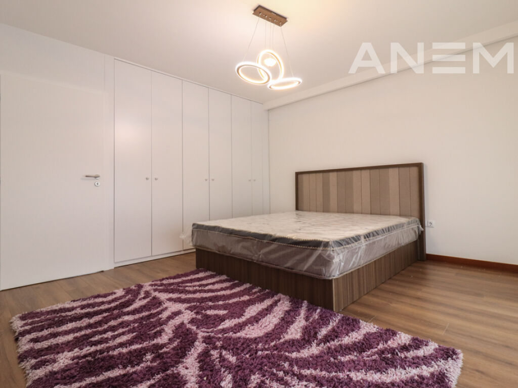 Shtëpi me qira 174m² në Marigona Residence