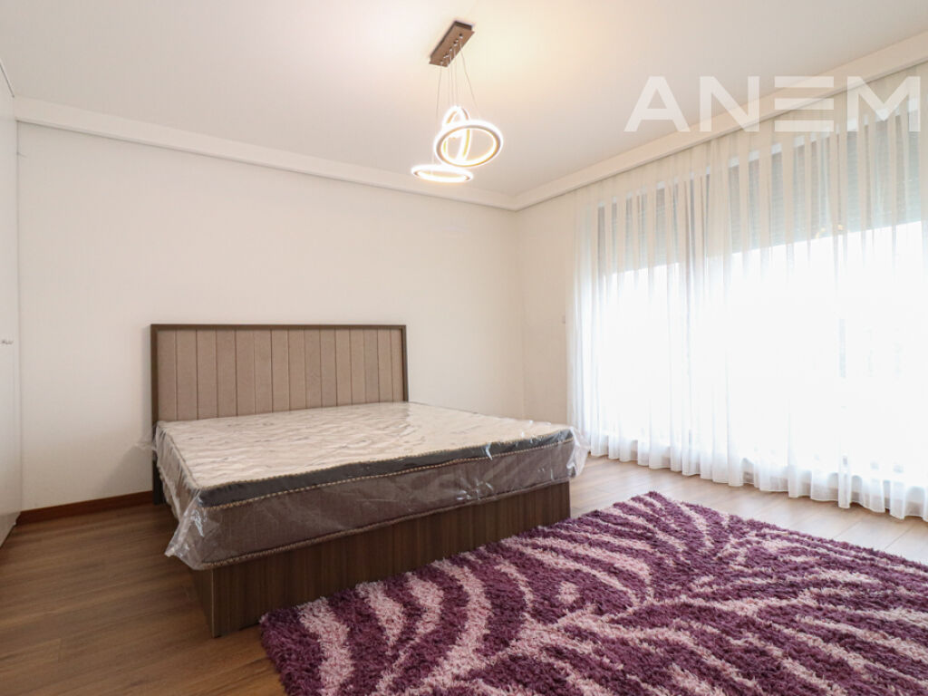 Shtëpi me qira 174m² në Marigona Residence