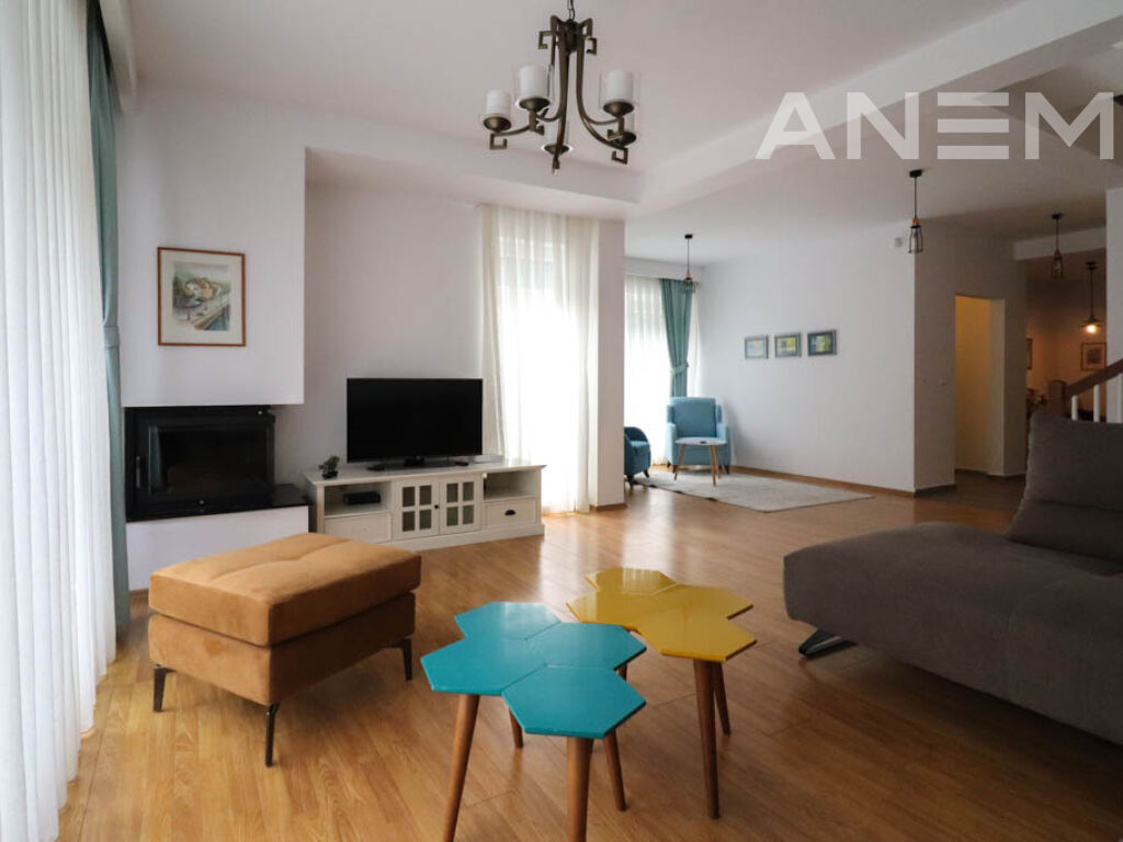 House for rent 174m² in Marigona Residence