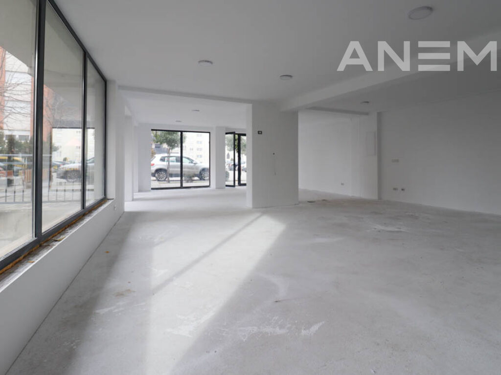 Commercial space for rent 167m² in the Mati 1 neighborhood5