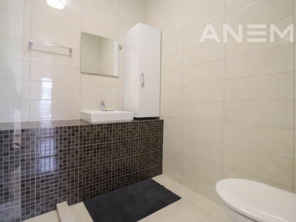 Shtëpi me qira 174m² në Marigona Residence