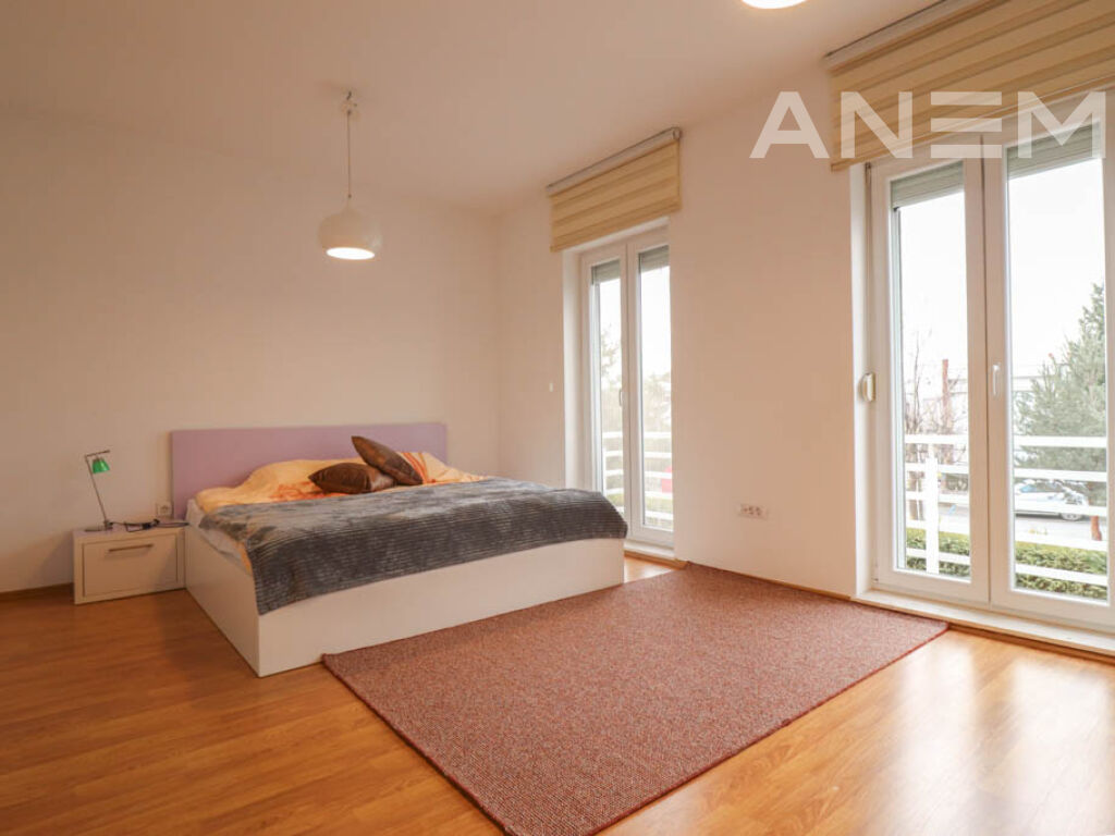 Shtëpi me qira 174m² në Marigona Residence