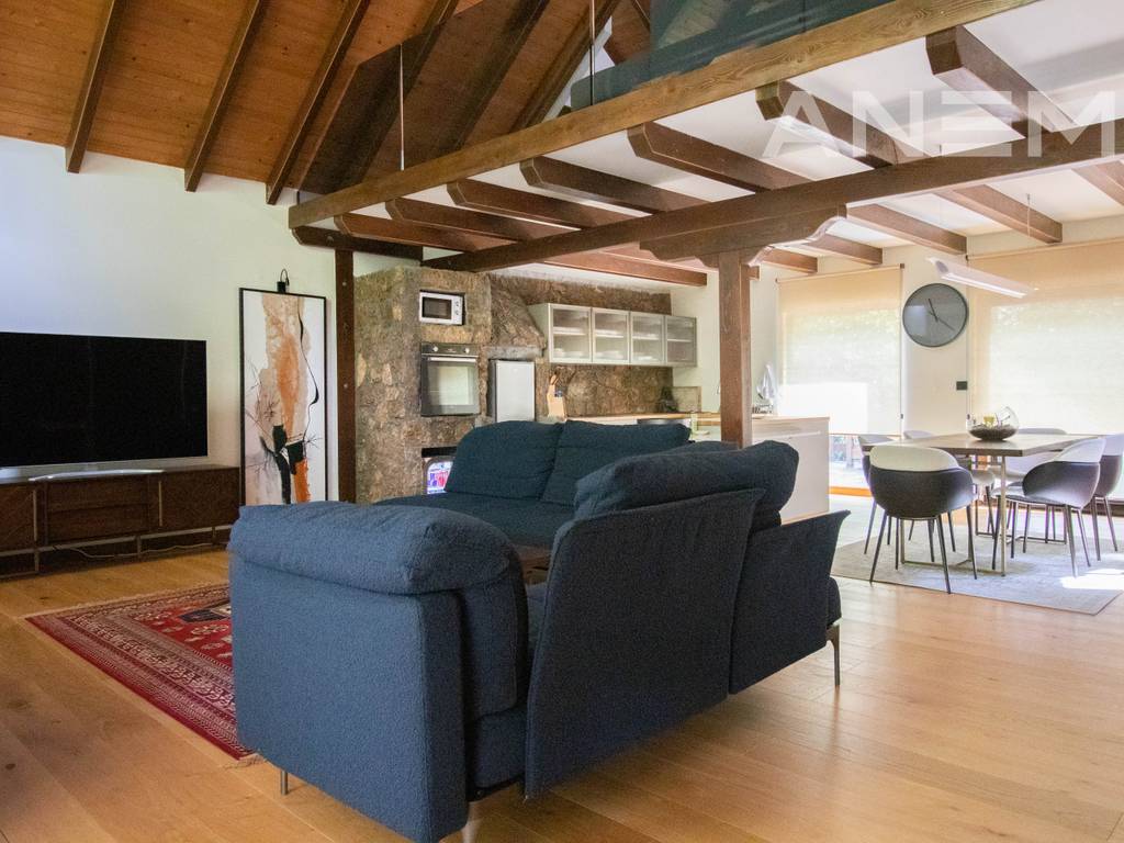 Vila moderne në shitje 253m² në Brezovicë