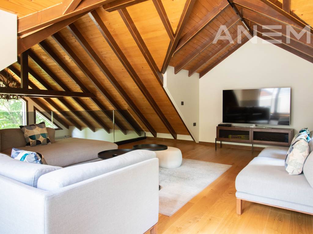 Vila moderne në shitje 253m² në Brezovicë