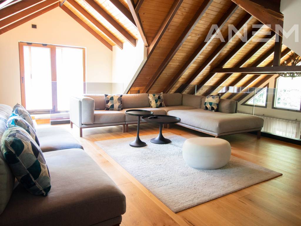 Vila moderne në shitje 253m² në Brezovicë
