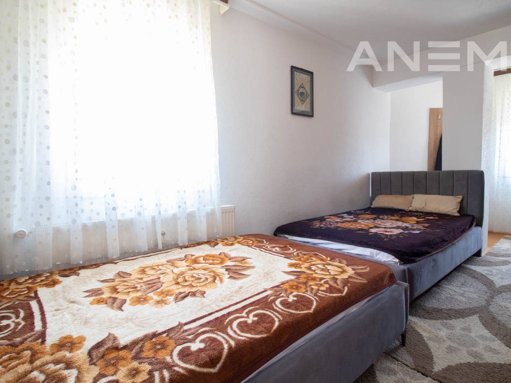 Banesë në shitje 77m² në Qendër