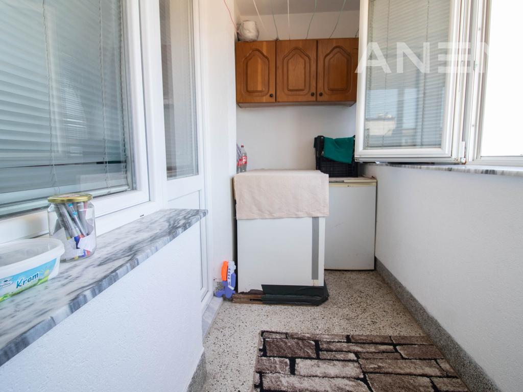Banesë në shitje 77m² në Qendër