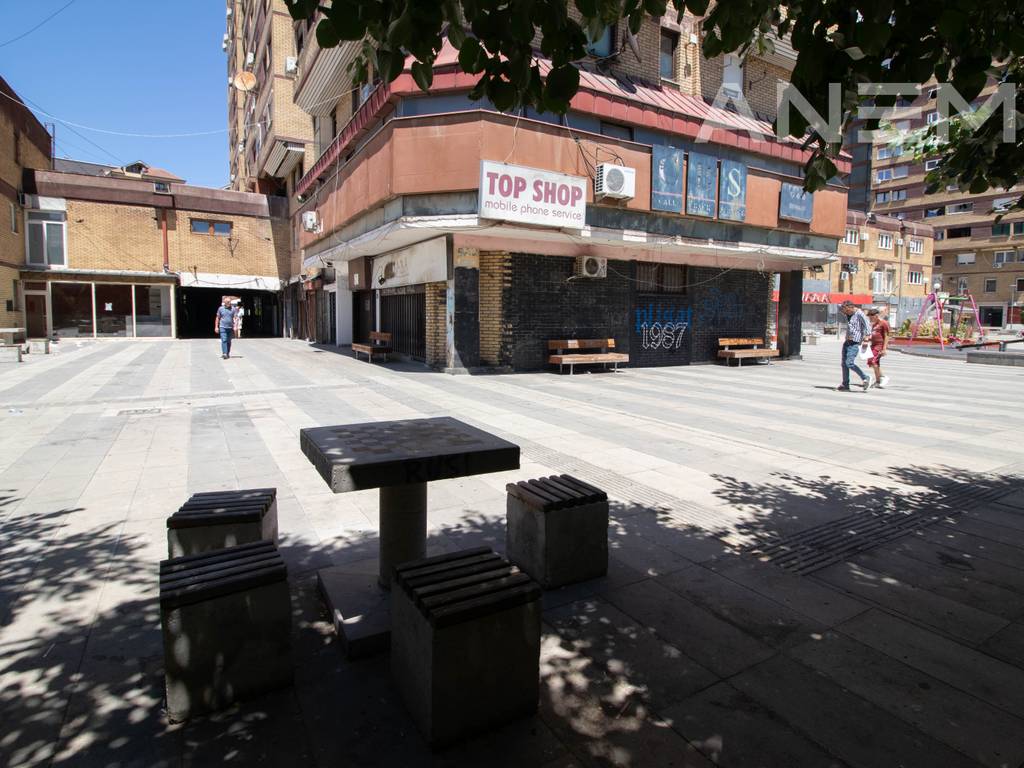 Banesë në shitje 77m² në Qendër