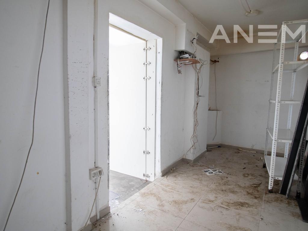 Lokal me qira 120m² në Dardani