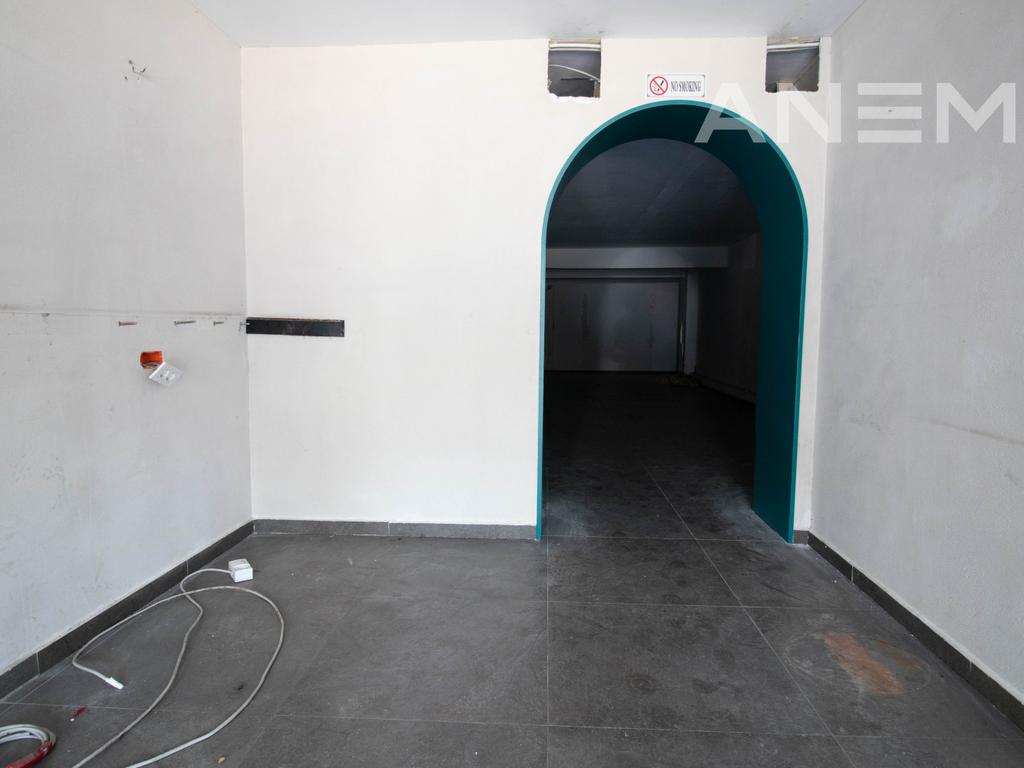 Lokal me qira 120m² në Dardani