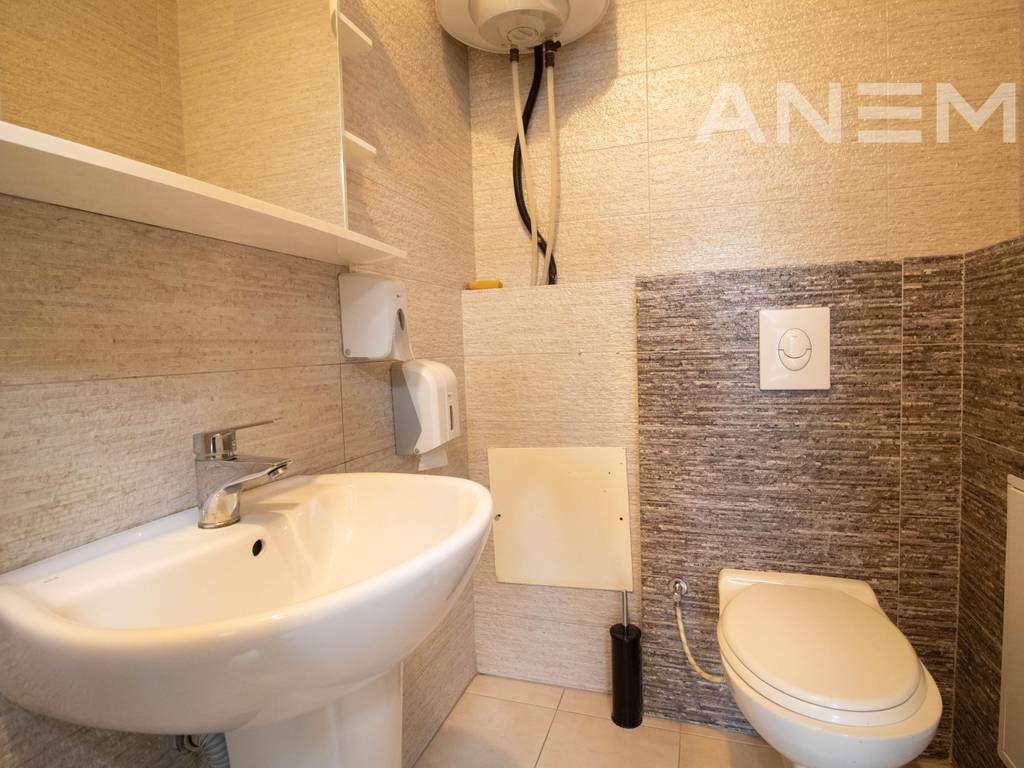 400m² commercial space for rent in the Center