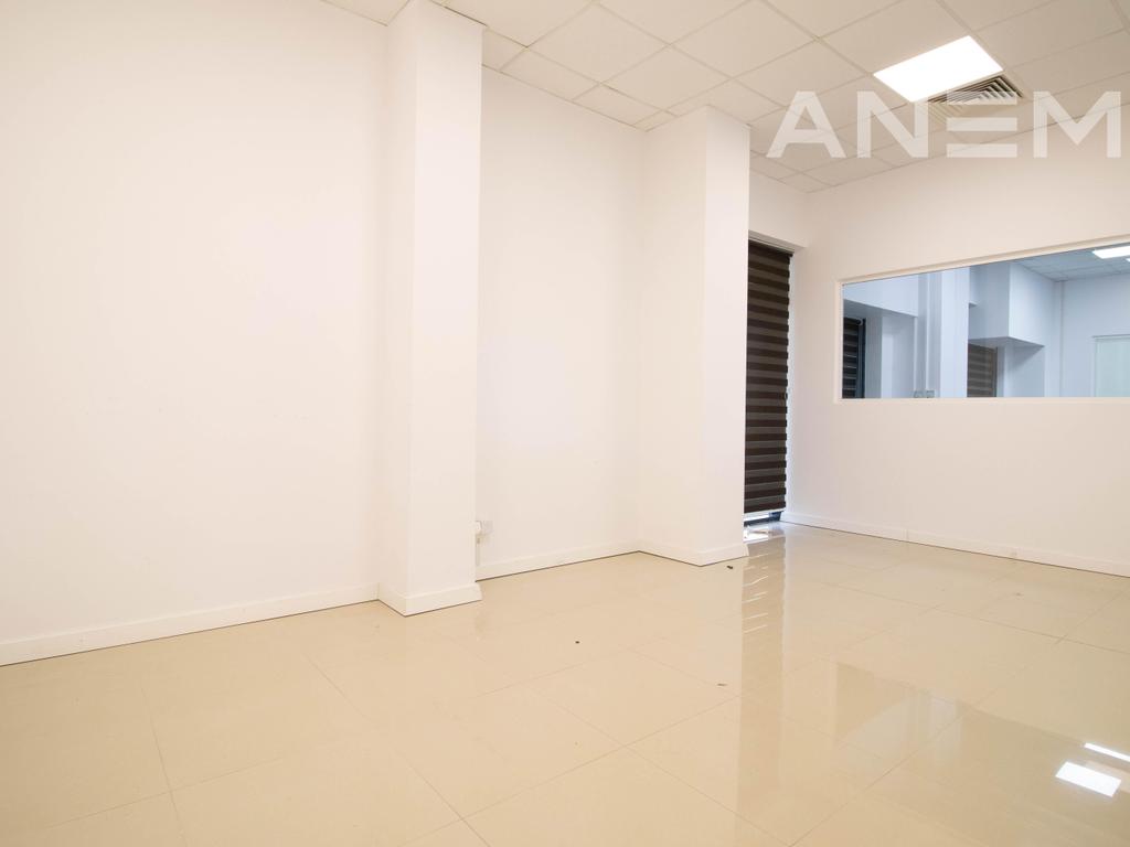 400m² commercial space for rent in the Center