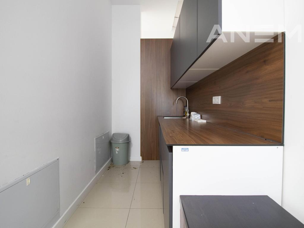400m² commercial space for rent in the Center