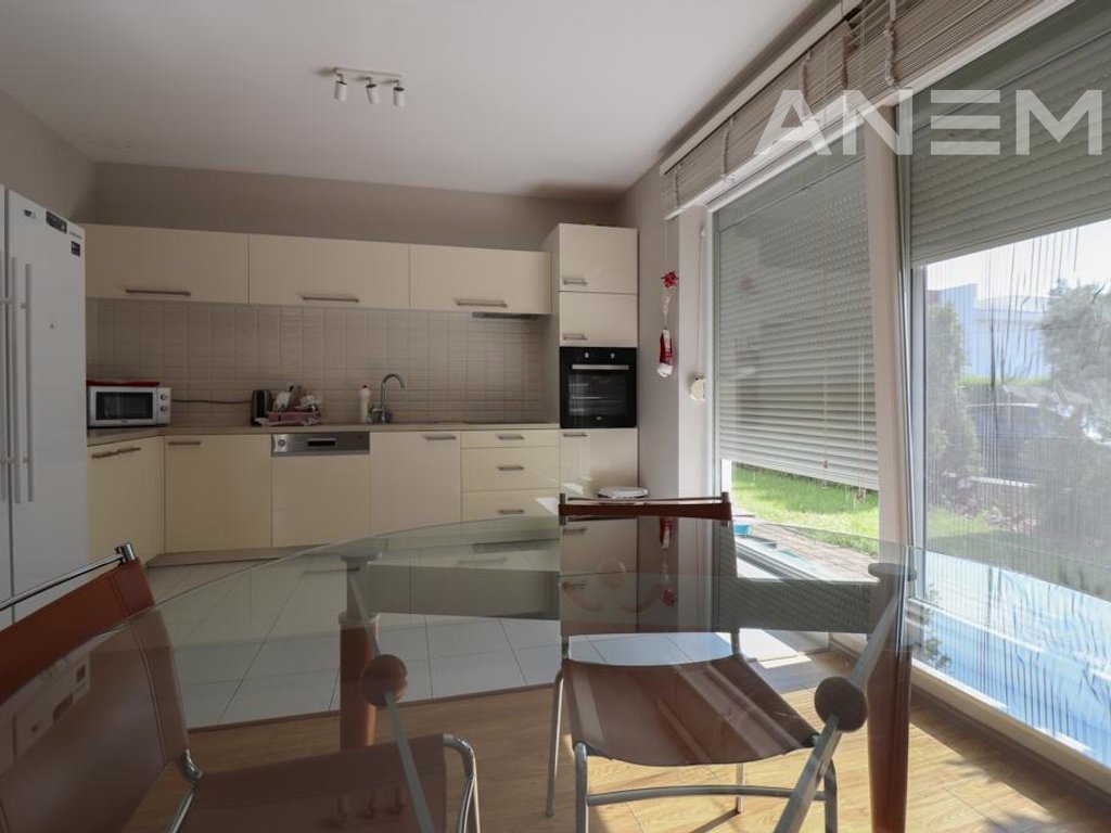 House for sale 174m² +42m² in the Marigona Residence neighborhood