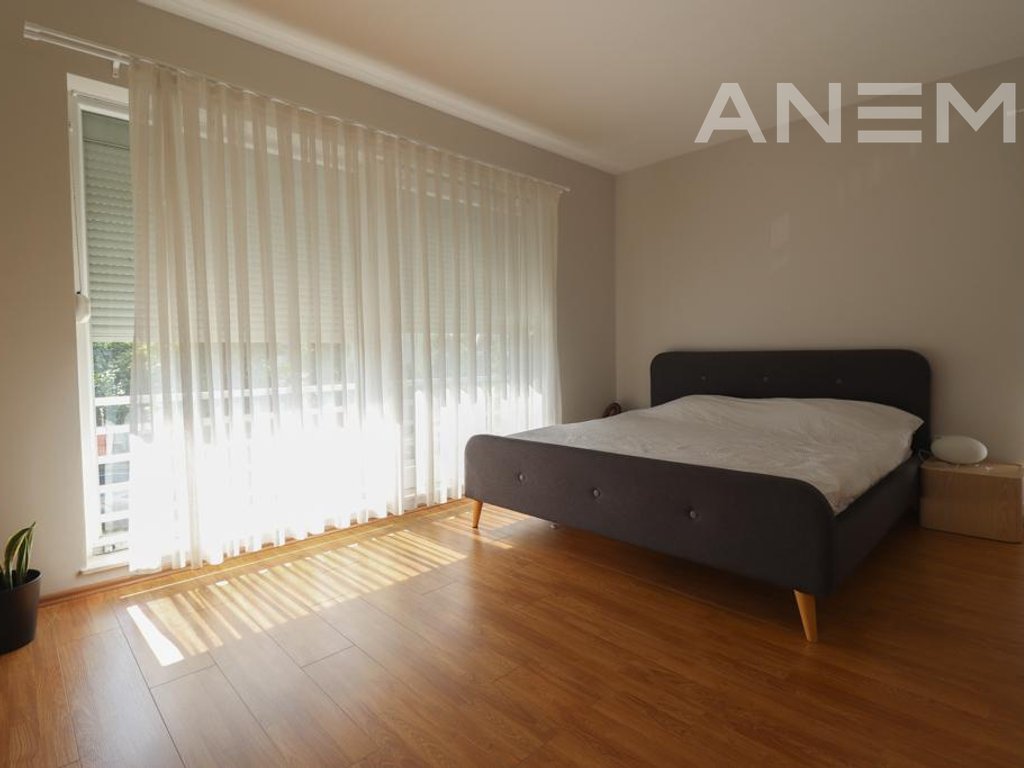 House for sale 174m² +42m² in the Marigona Residence neighborhood