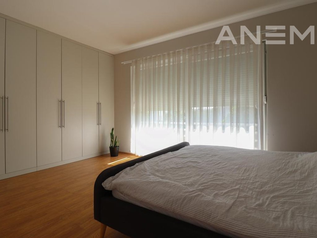 House for sale 174m² +42m² in the Marigona Residence neighborhood