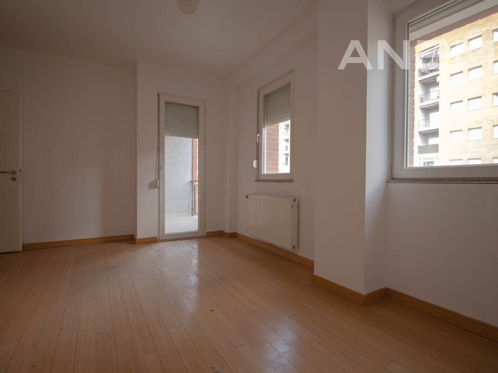 Banesë në shitje 97.8m² në Rrugën B5